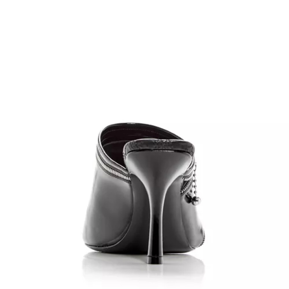 Burberry Black Patent Leather Mules Sleek Design - Picture 3 of 7